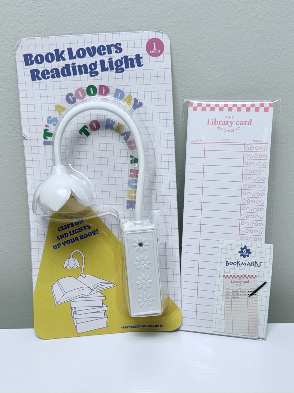 Book Lovers Reading Light & Set of 6 “Library Card” Bookmarks, New!